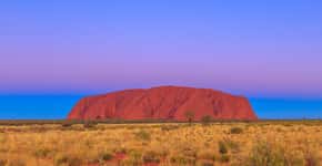 Austrália barra acesso de turistas ao monte Uluru, símbolo do país