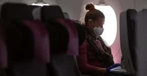 Companhias aéreas passam a cobrar uso de máscaras durante voos