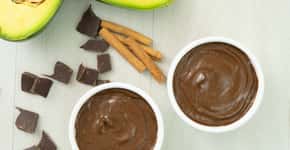 Sobremesa saudável: aprenda a fazer mousse de chocolate low carb