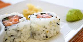 Conheça o uramaki: uma receita diferente de sushi