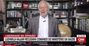 Alexandre Garcia lê tweet falso e é corrigido ao vivo na CNN Brasil