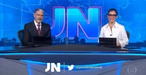 Bonner se atrapalha ao vivo no Jornal Nacional e web não perdoa
