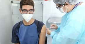 Covid: ministério recomenda suspensão da vacinação de adolescentes