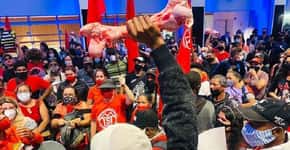 MTST faz protesto dentro da Bolsa de Valores de São Paulo