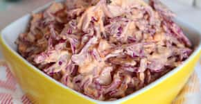 Salada coleslaw: a clássica receita com repolho e cenoura