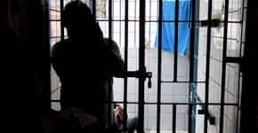 Por fome, jovem confessa roubo de celular e pede comida na cadeia