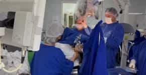 Paciente fica acordada durante 6 horas de cirurgia no cérebro