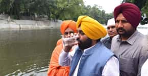 Político da Índia toma água de rio para atestar pureza e é hospitalizado