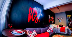 Pizza Hut cria quarto temático para amantes de pizza