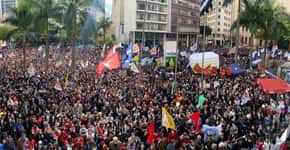 SP: Ato pela democracia defende sistema eleitoral e leva multidão às ruas