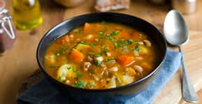 Aprenda a fazer a melhor sopa de feijão com legumes