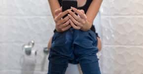 Usar celular no banheiro pode causar esta doença, alertam especialistas