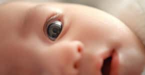 Cor dos olhos de bebê mudam após uso de medicamento contra Covid