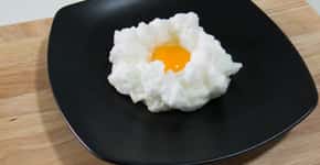 Ovos nevados para o café da manhã