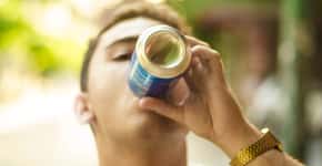 Refrigerante na adolescência pode trazer estes riscos à saúde