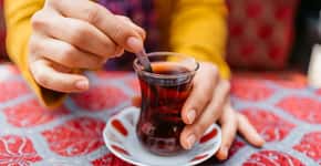 Consumo de chá diminui o risco de morte, indica pesquisa britânica
