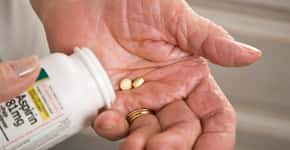 Aspirina pode reduzir o risco de câncer colorretal; saiba como