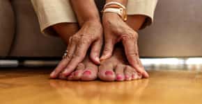 Deficiência de vitamina B12: o sinal difícil de reverter que afeta os pés