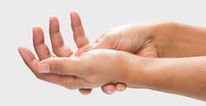 Alteração sutil nas mãos pode indicar colesterol alto; entenda