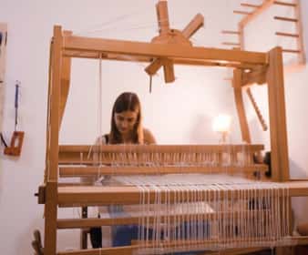 Voador Tecelagem enche de cores e diversão a arte milenar da tapeçaria