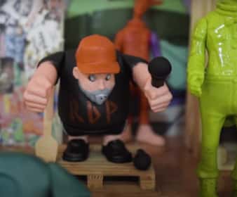 Porcovelha cria brinquedos colecionáveis inspirados em personagens brasileiros