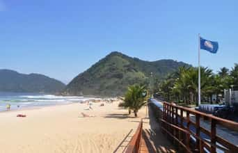 Praia do Tombo, no Guarujá (SP), ganha cobiçado selo Bandeira Azul