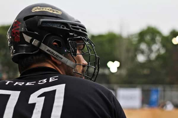 O Underdogs Bike Polo Team treina no Ibirapuera e compete em diferentes cidades do mundo 