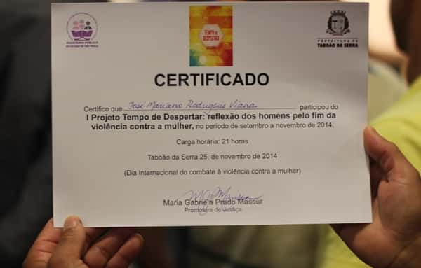 Certificado entregue no dia da formação dos participantes 