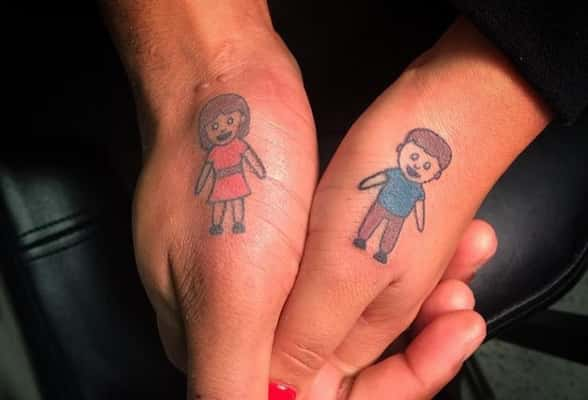 As tatuagens de emojis são algumas das novas tendências que inspiram desenhos (Imagem: Reprodução/Instagram)