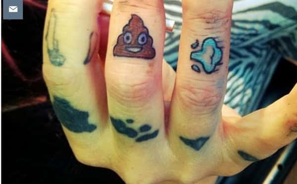 As tatuagens de emojis são algumas das novas tendências que inspiram desenhos (Imagem: Reprodução/Instagram)