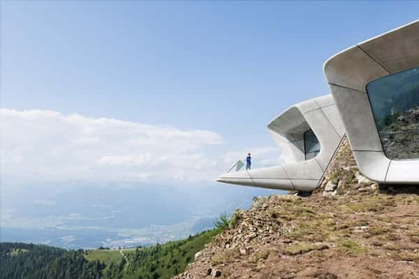 O 'Messner Mountain Museum Corones' está localizado em uma montanha (Foto: Reprodução)