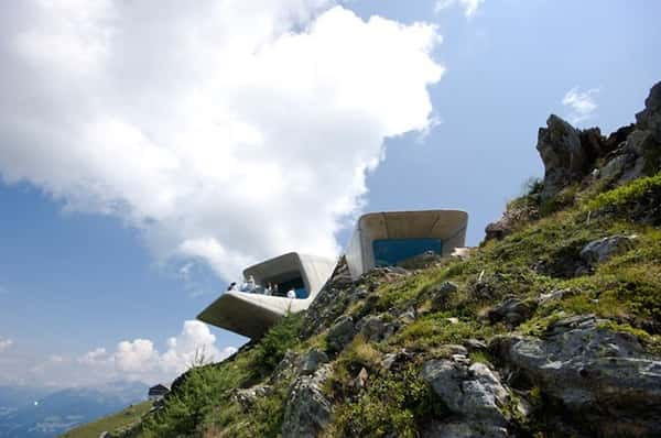 O 'Messner Mountain Museum Corones' está localizado em uma montanha (Foto: Reprodução)