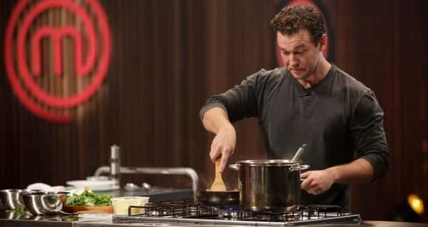 Ex-MasterChef oferece oficina de culinária para crianças no Itaú Cultural. Foto: Reprodução/Band