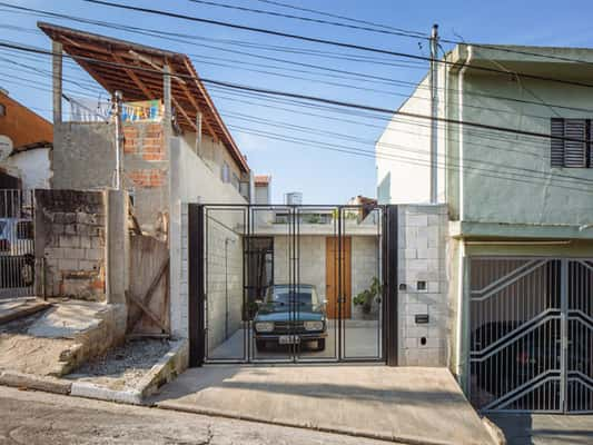 A casa foi transformada pelos arquitetos da empresa (Reprodução/Terra e Tuma)