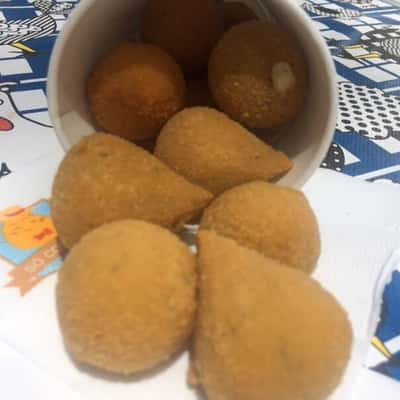 Só Coxinhas comemora um ano de aniversário no Galpão Gastronômico. Foto: Reprodução/Facebook