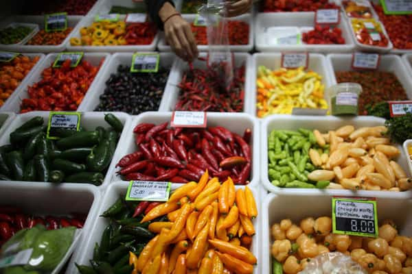 Variedade de pimentas em um dos boxes do Mercado Central