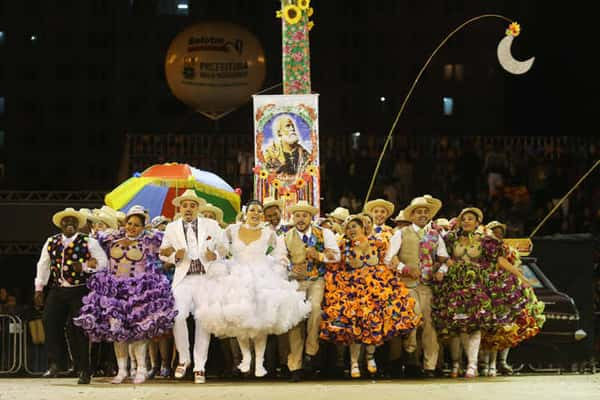 Grupo São Gererê durante apresentação no Arraial de Belo Horizonte