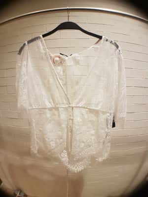 Blusa renda branca: R$ 49,50