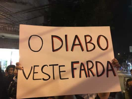 Manifestantes protestam pela morte de Ricardo Nascimento por PM