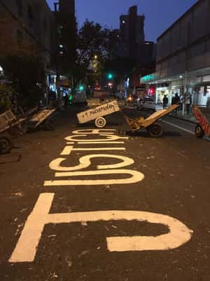 Manifestantes protestam pela morte de Ricardo Nascimento por PM