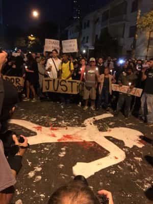 Manifestantes protestam pela morte de Ricardo Nascimento por PM