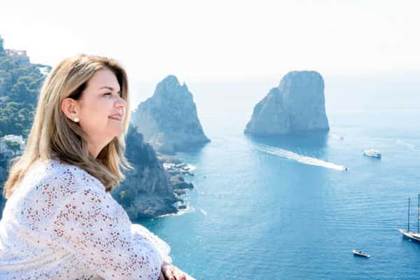 Ana Bezerra em Capri, na Itália