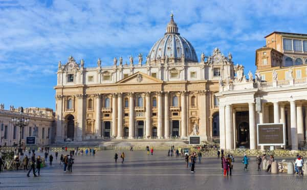 3 – Basílica de São Pedro, Vaticano (Itália)