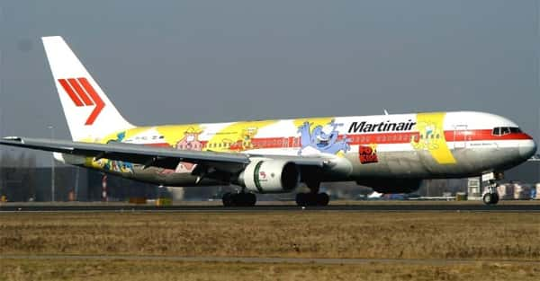 A holandesa Martinair pintou em seu avião Boeing 767 personagens do canal infantil Fox Kids