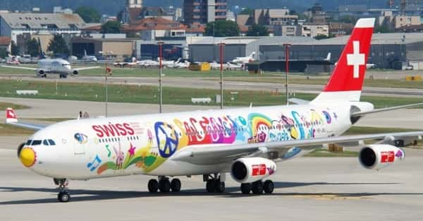 Pintura hippie da Swiss Air Lines para comemorar a rota direta entre Zurique (Suíça) e San Francisco (EUA)