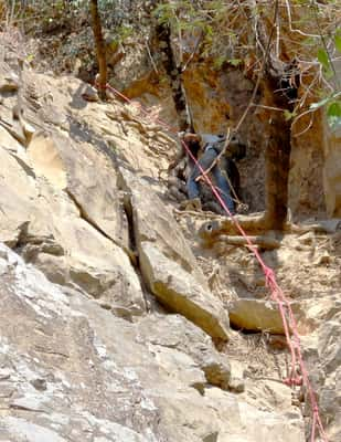 No Buraco das Araras é possível fazer escalada e rapel