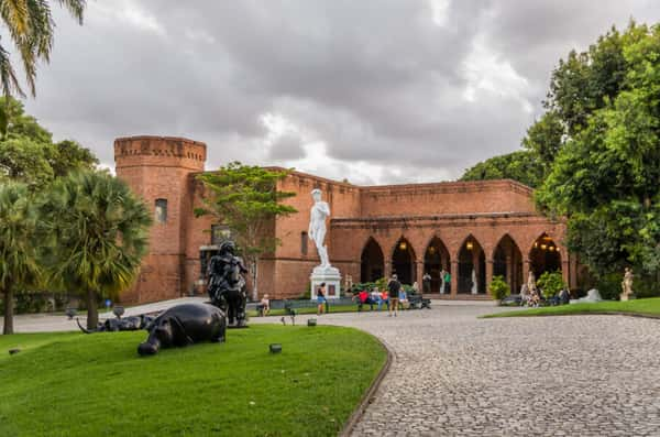 Instituto Ricardo Brennand, no Recife, é reconhecido mundialmente