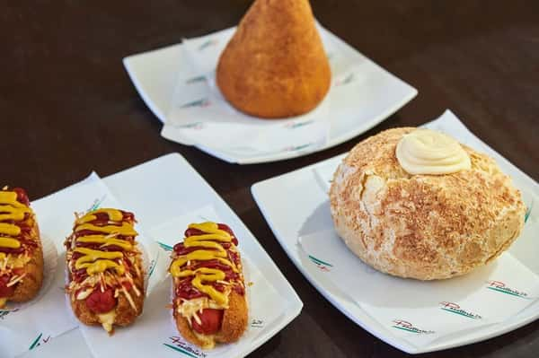 O pão de queijo de 1kg também é uma estrela da casa