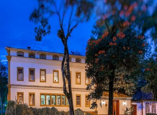 Fachada do hotel Solar da Ponte, no Centro Histórico de Tiradentes