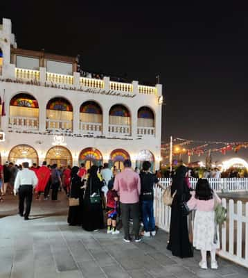 Mulheres no Souq, uma espécie de rua do comércio